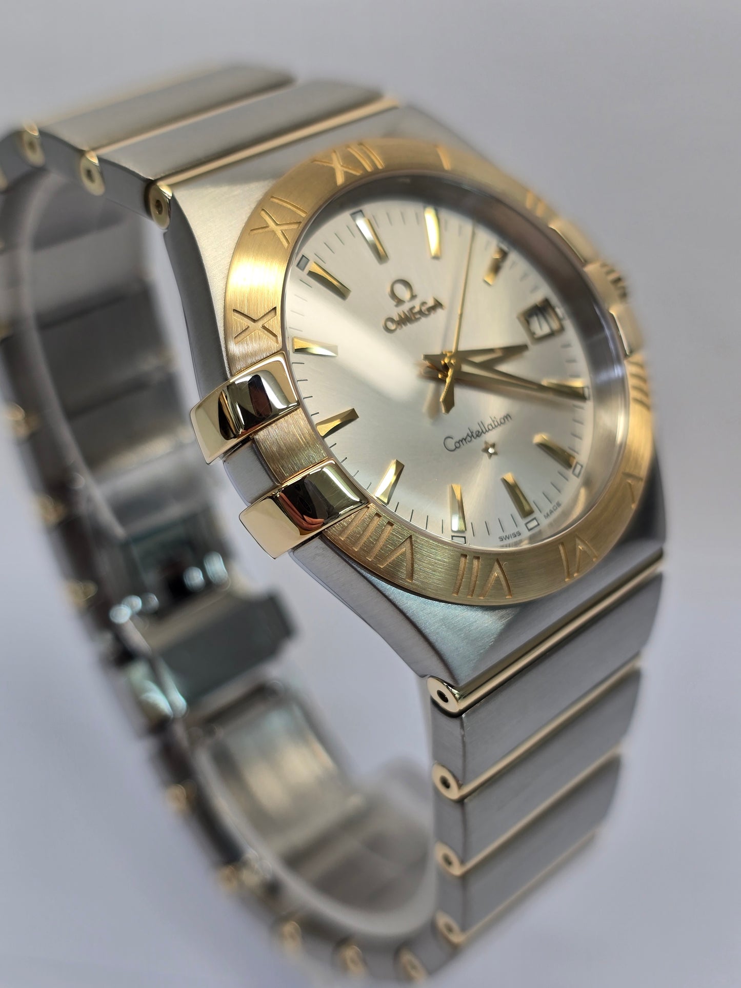 Omega Constellation (1)