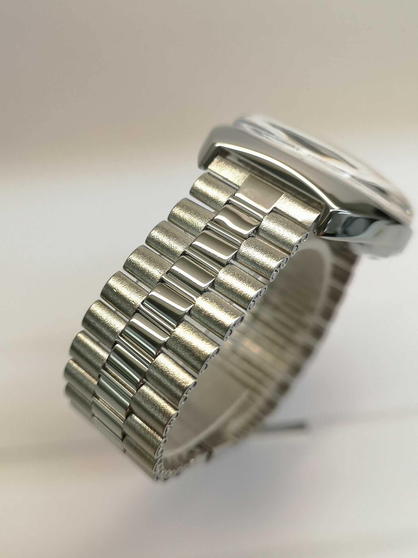 Rado Captain Cook Cal 1858